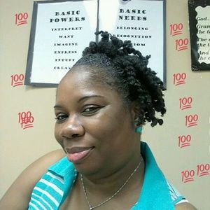 Meet your Posher, Regina